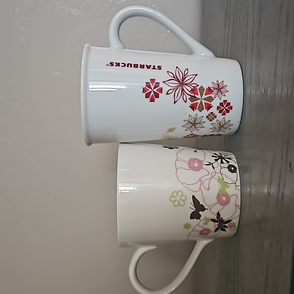 2 Starbucks Coffee/Tea Mugs